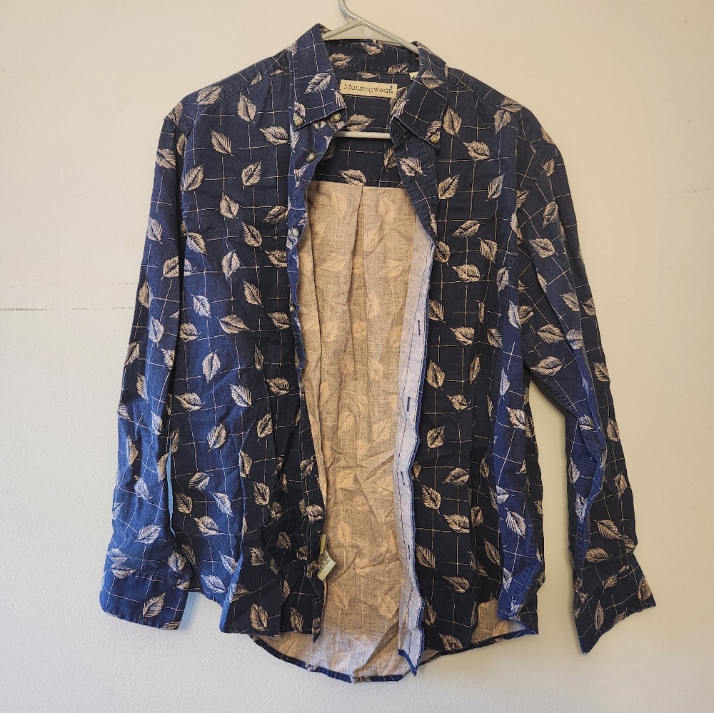 Munsing Wear button up shirt in medium